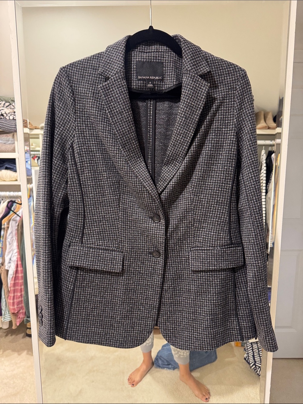 Banana Republic Black and Gray Houndstooth Blazer